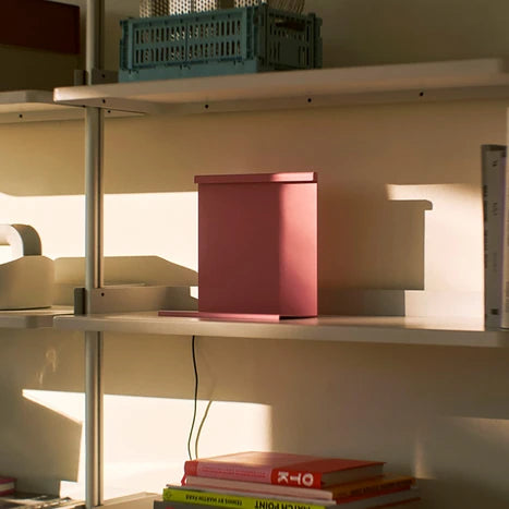 Lámpara de mesa LBM · HAY
