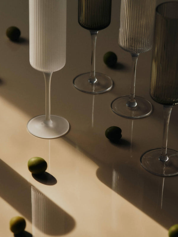 Copas de champán Ripple de Ferm Living