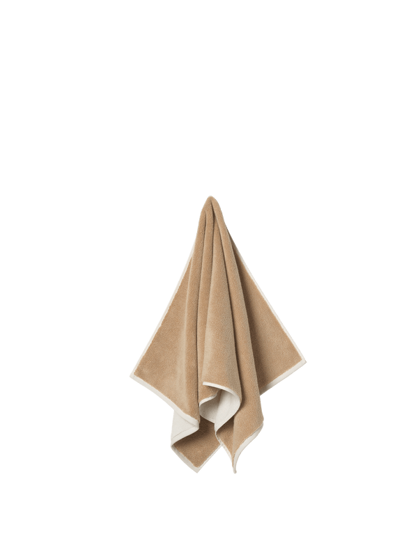 Toalla de manos Ekko de Ferm Living