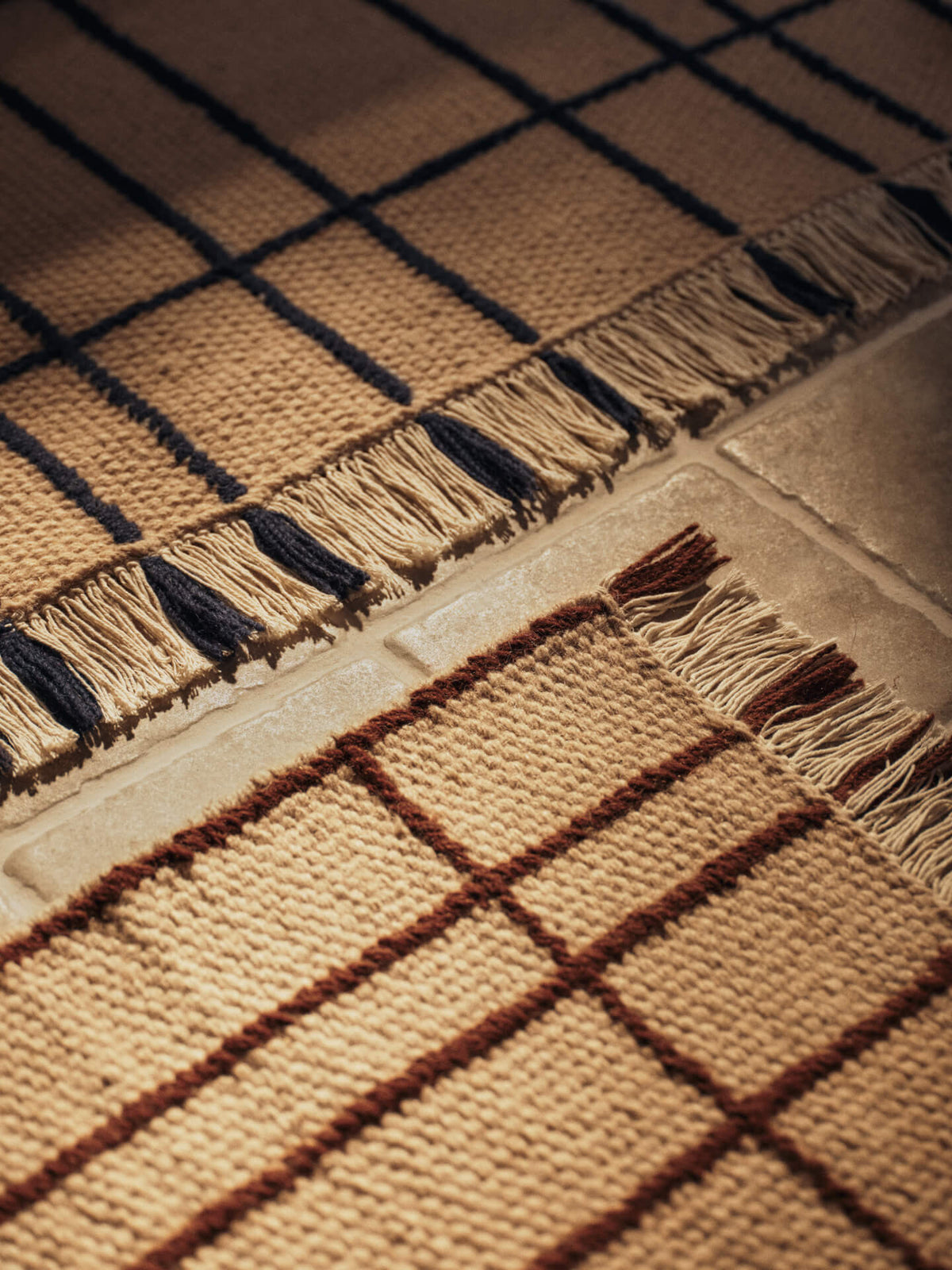 Alfombra Sen pergamino/castaño · Ferm Living