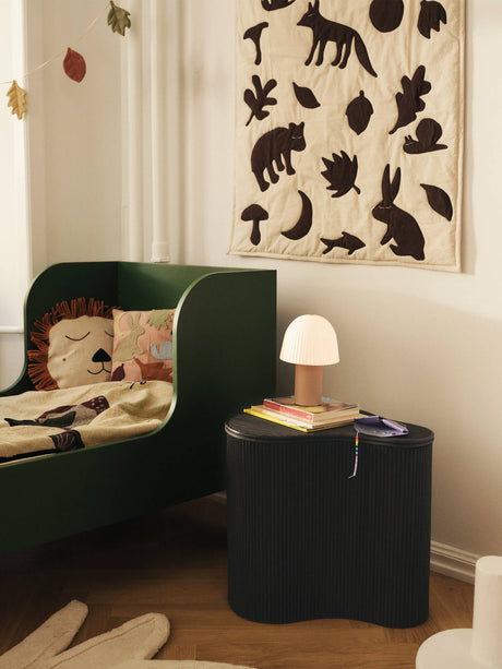Mesa con almacenaje Isola de Ferm Living