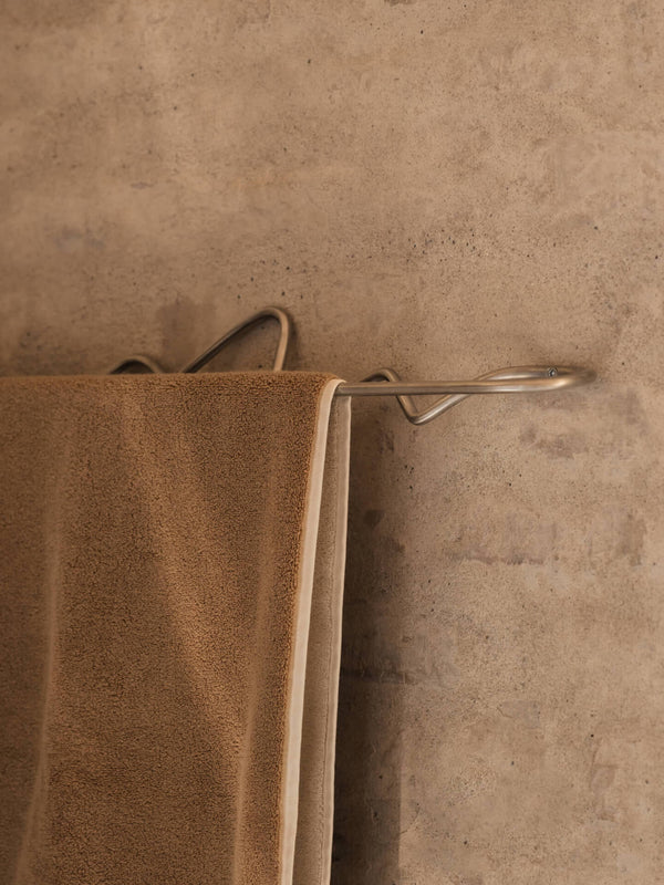 Toallero Curvature de Ferm Living