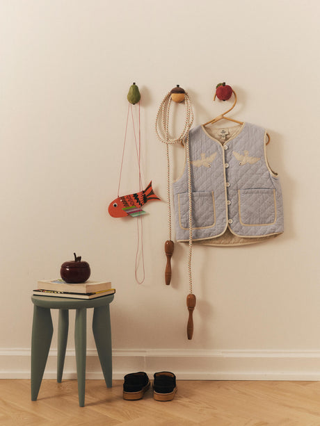 Bote de cerámica Apple de Ferm Living