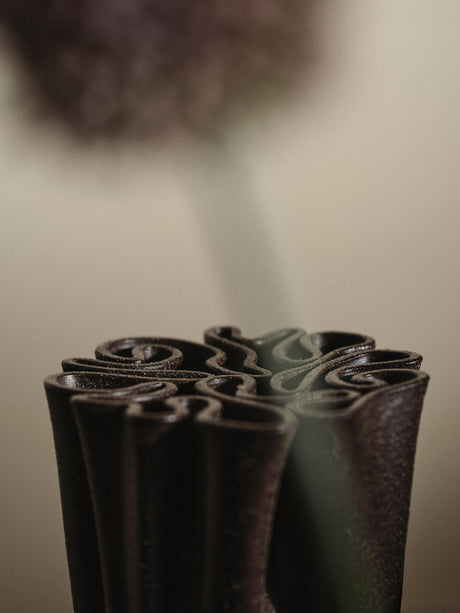 Vase Dedali · Ferm Living Dark Brown · H25