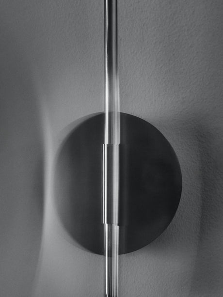 Aplique giratorio alto Arum de Ferm Living