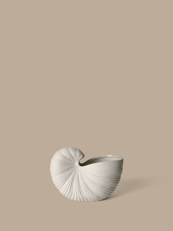 Maceta Shell de Ferm Living
