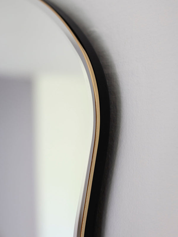Espejo Pond L latón · Ferm Living · vista 3