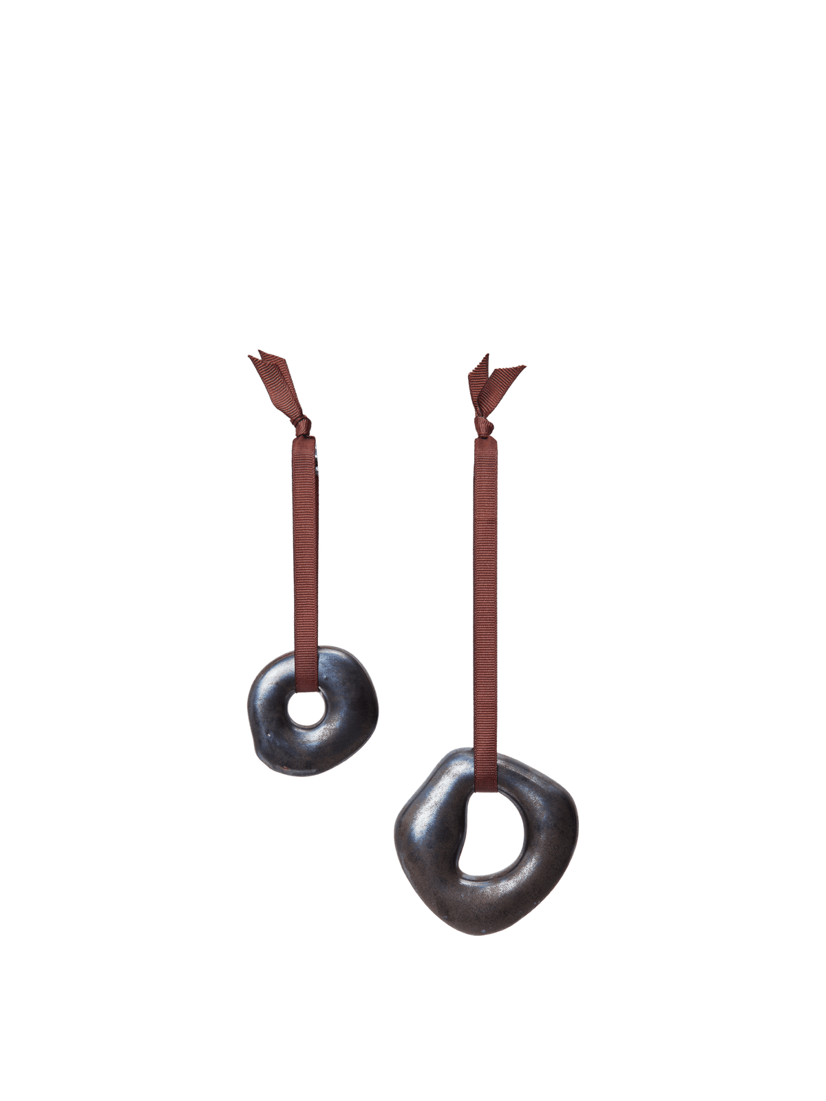 Adornos Orrith · Ferm Living · Rustic Bronze