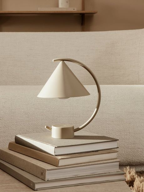Lámpara portátil Meridian · Ferm Living