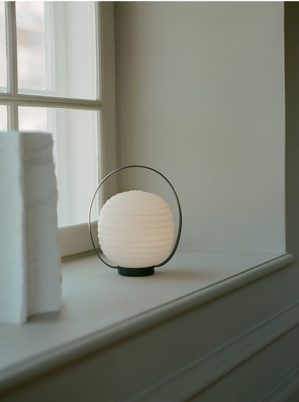 Lampe portable Lantern · New Works