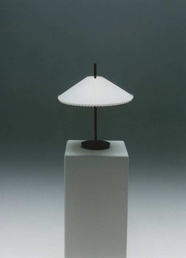 Table lamp Nebra · New Works