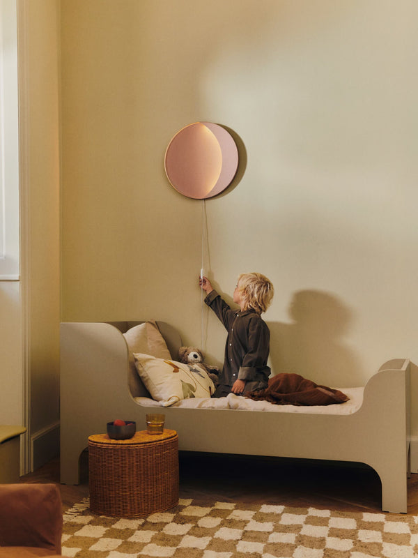 Cojín bordado Swif Bird de Ferm Living