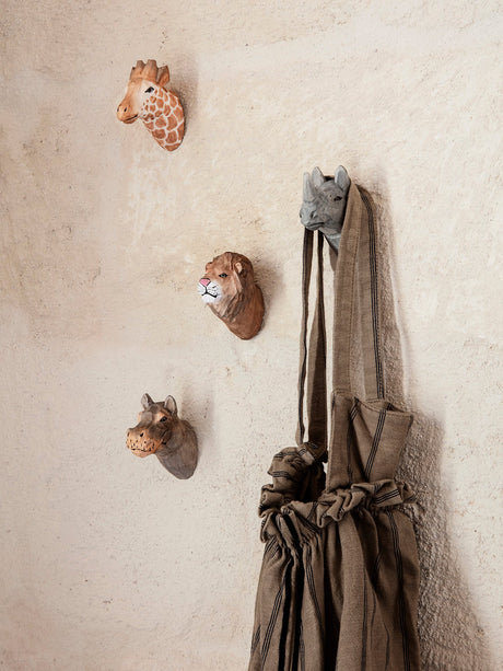 Colgador tallado a mano Animal de Ferm Living