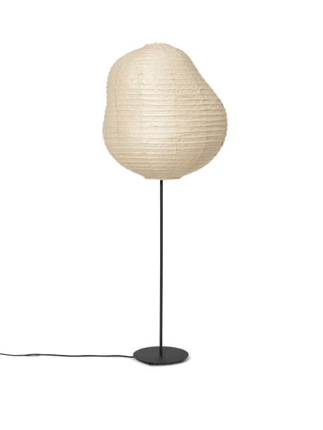 Lámpara de pie Kurbis alta negro/natural · Ferm Living · vista 2