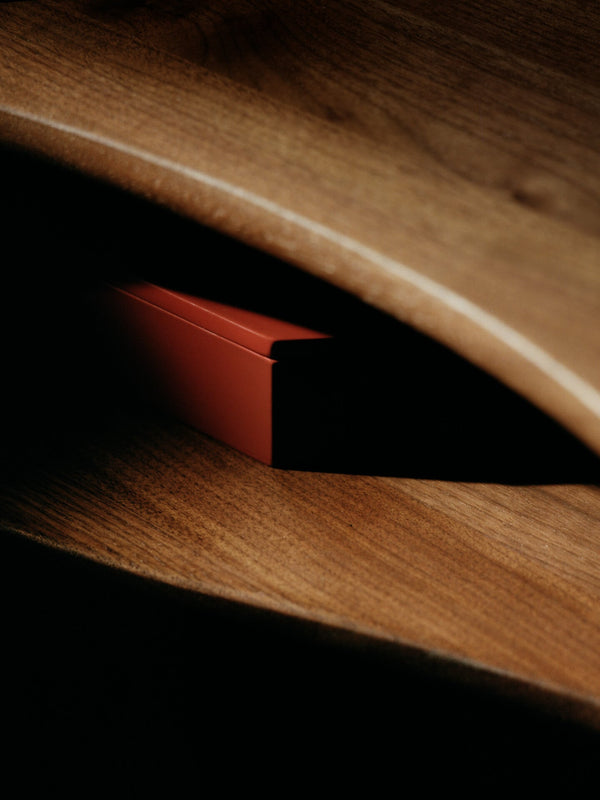 Consola Feve nogal · Ferm Living