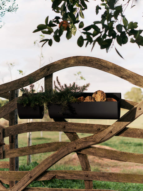 Jardinera de balcón Uma de Ferm Living
