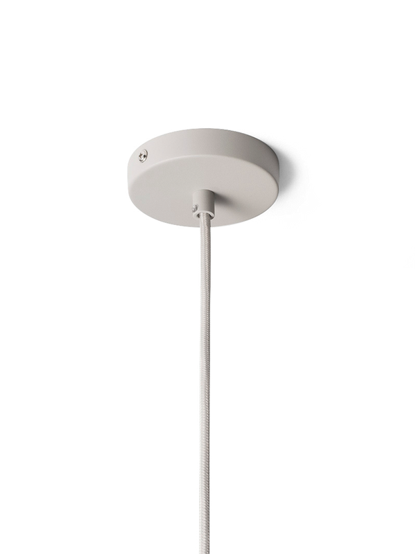 Portalámparas colgante bajo Socket de Ferm Living