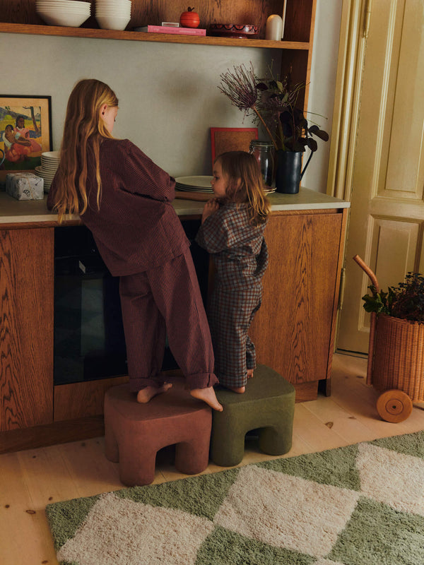 Taburete infantil Podo de Ferm Living