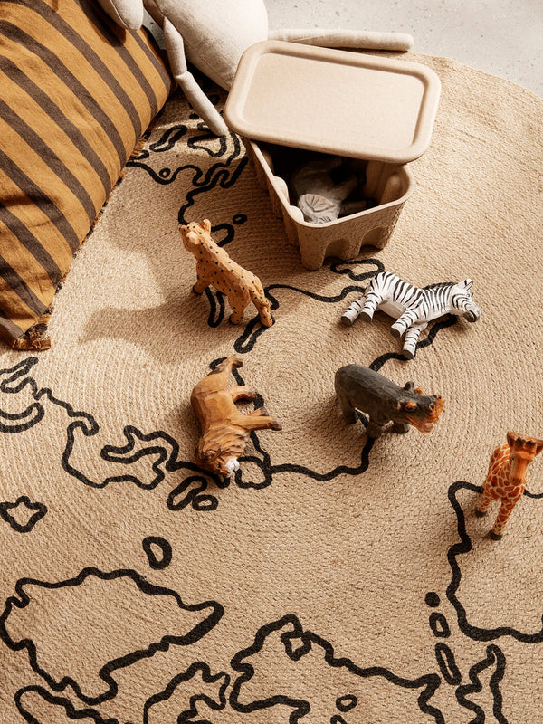 Jirafa tallada a mano Animal de Ferm Living