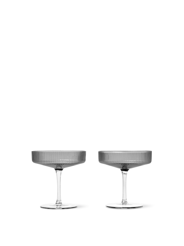 Copas de champán coupe Ripple de Ferm Living