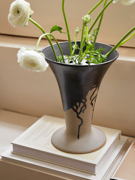 Jarrón Flores de Ferm Living