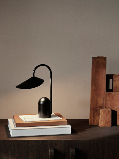 Lámpara portátil Arum · Ferm Living