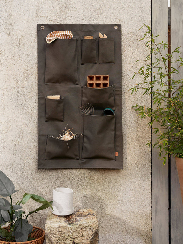 Almacenaje de pared de jardín Bark Garden de Ferm Living