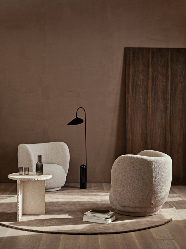 Mesa escultórica Mineral · Ferm Living
