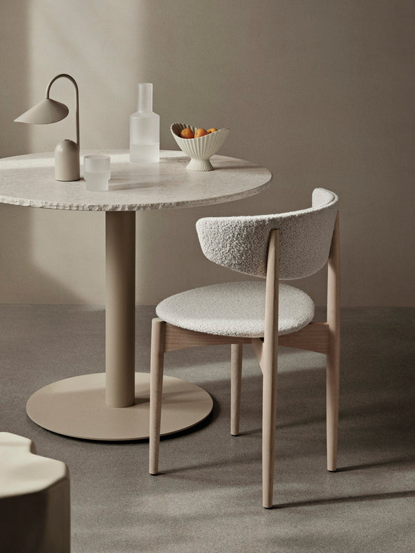 Mesa de comedor Mineral de Ferm Living