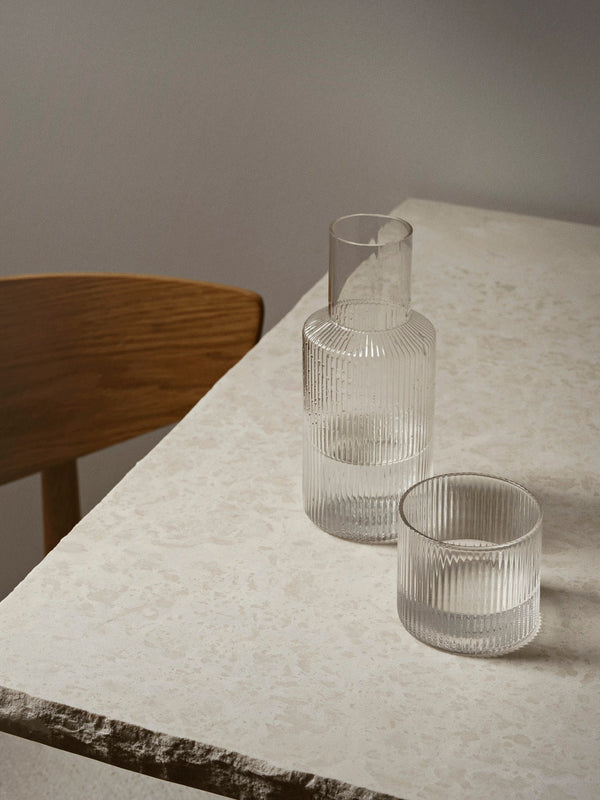 Set de jarra y vasos Ripple de Ferm Living