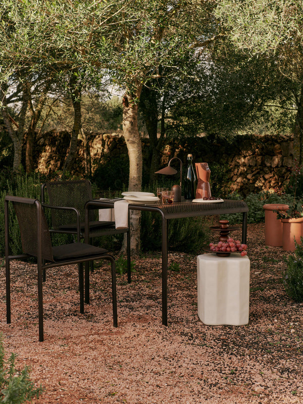 Mesa de comedor de exterior Dapple de Ferm Living