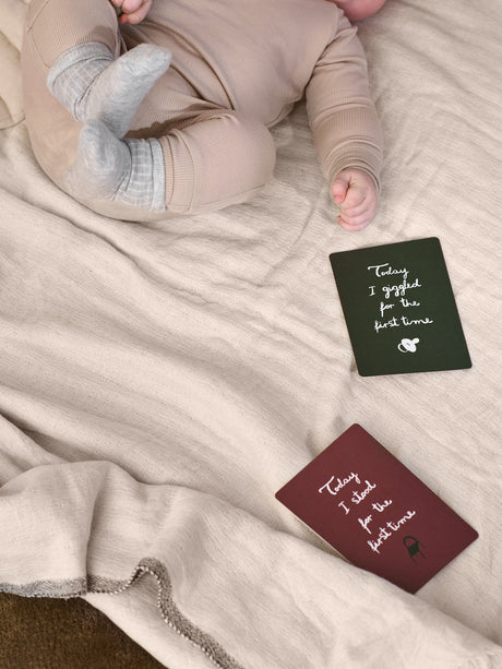 Tarjetas de hitos del bebé Milestone de Ferm Living