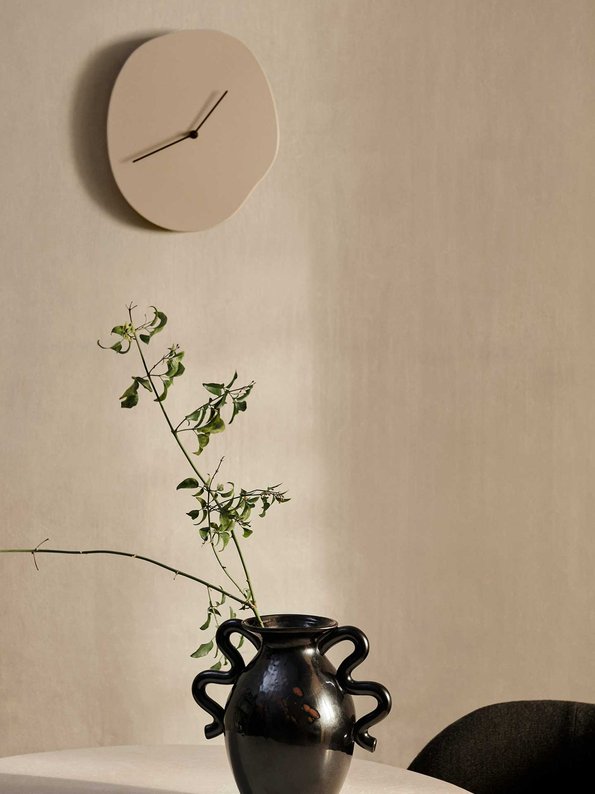 Reloj de pared Melt de Ferm Living