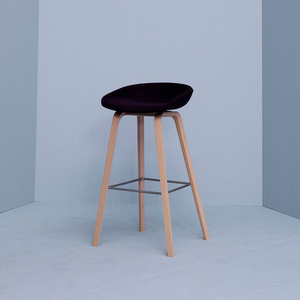 Taburete alto About A Stool AAS 32 · HAY · ambiente