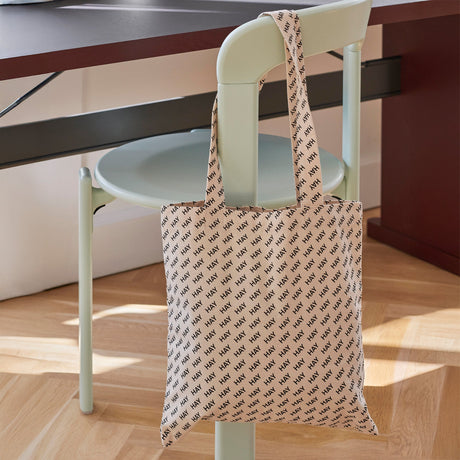 Bolsa tote Logo · HAY · ambiente