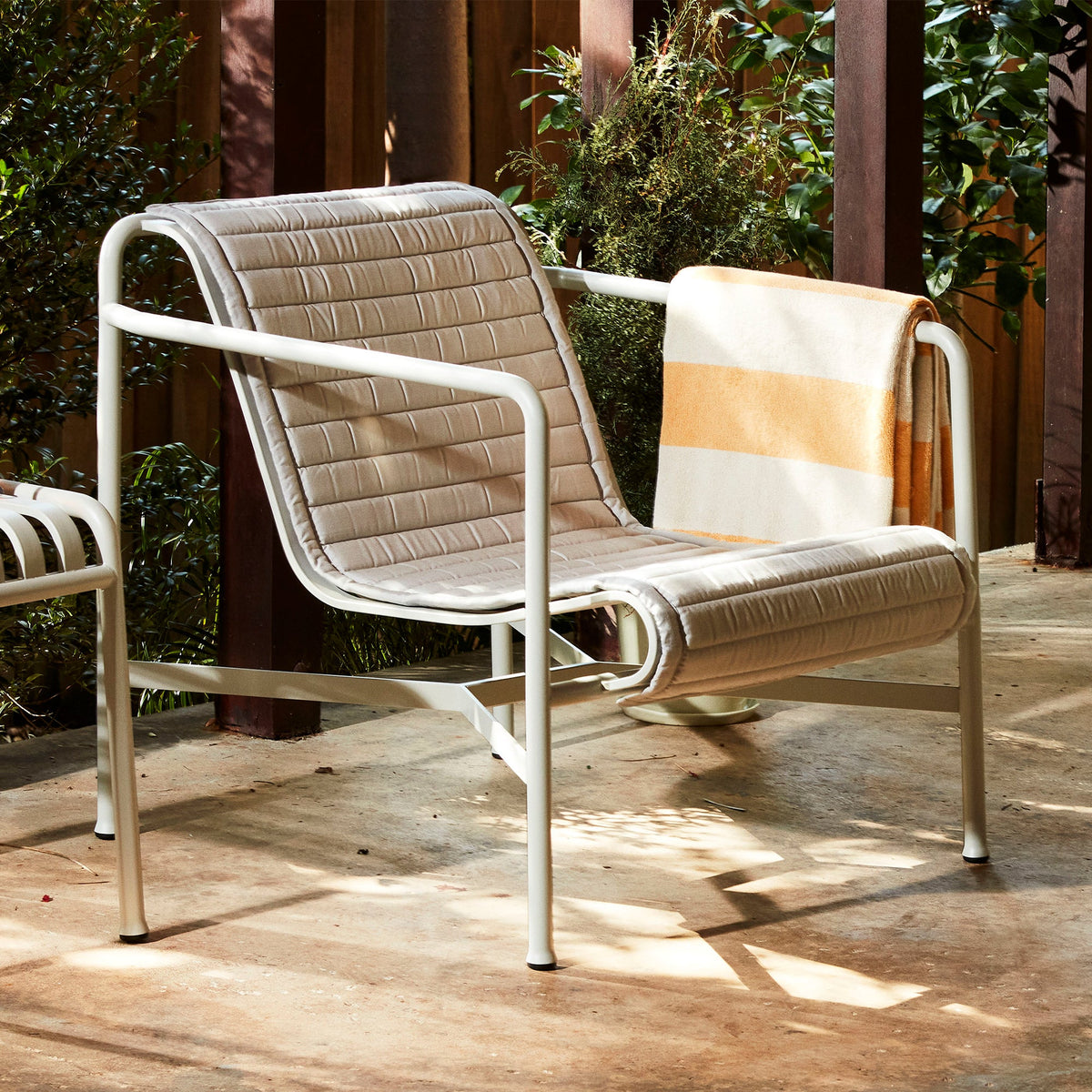 Cojín para butaca lounge Palissade Quilted · HAY