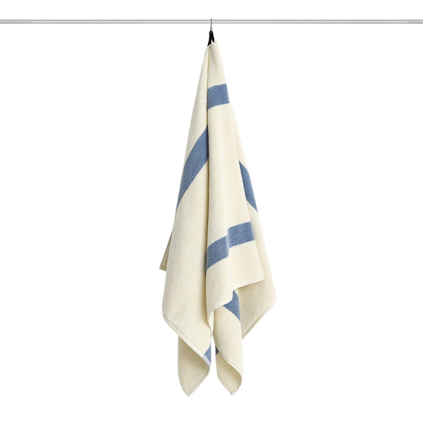 Toalla de baño Stripe · HAY · Dusty Blue
