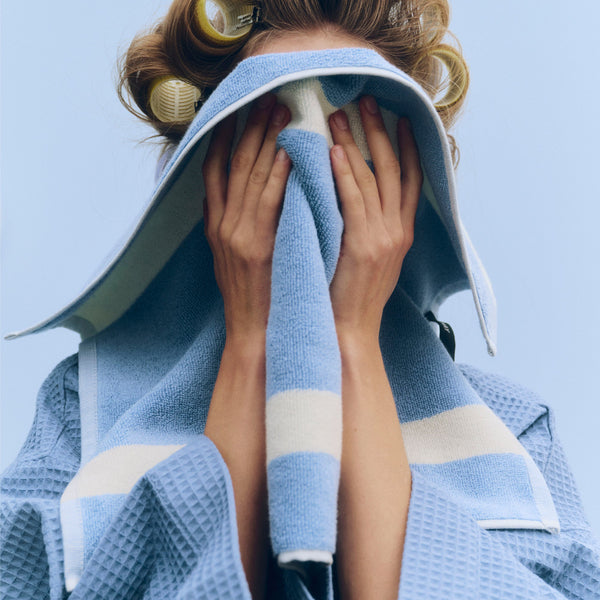 Toalla Stripe · HAY · ambiente
