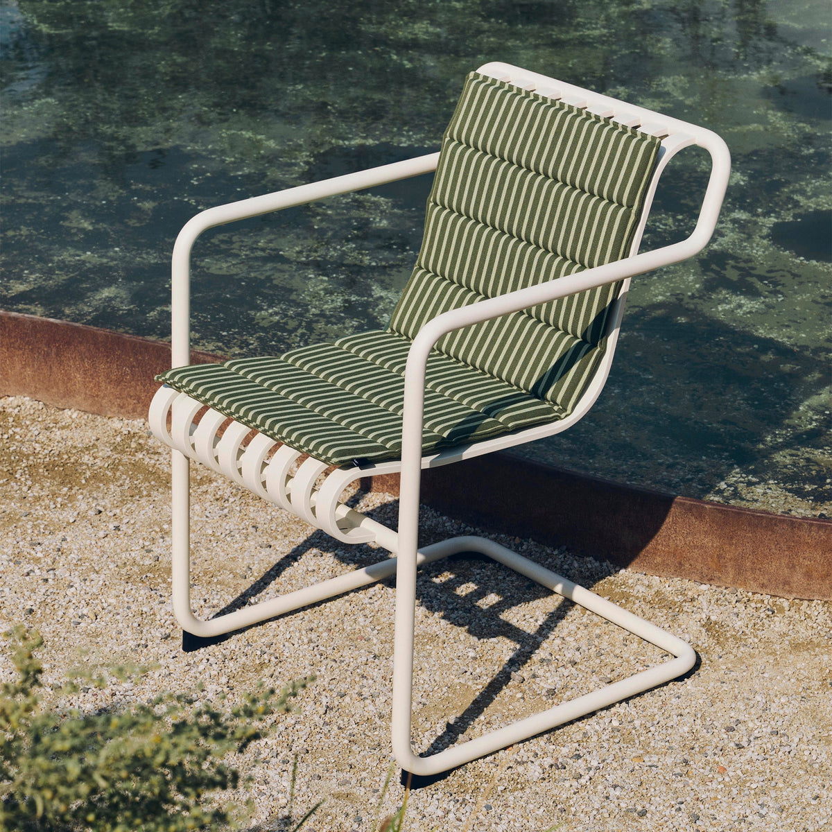 Cojín de asiento plegable Terrazza · HAY · ambiente