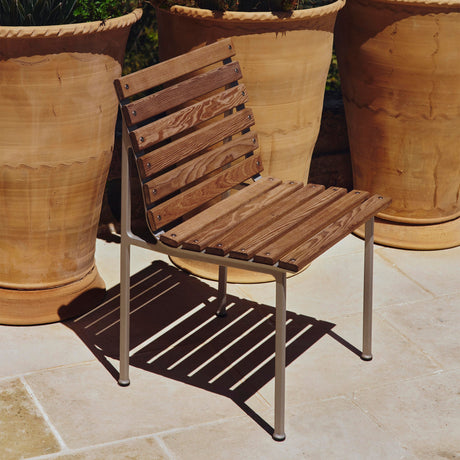 Silla de exterior Traverse · HAY · ambiente
