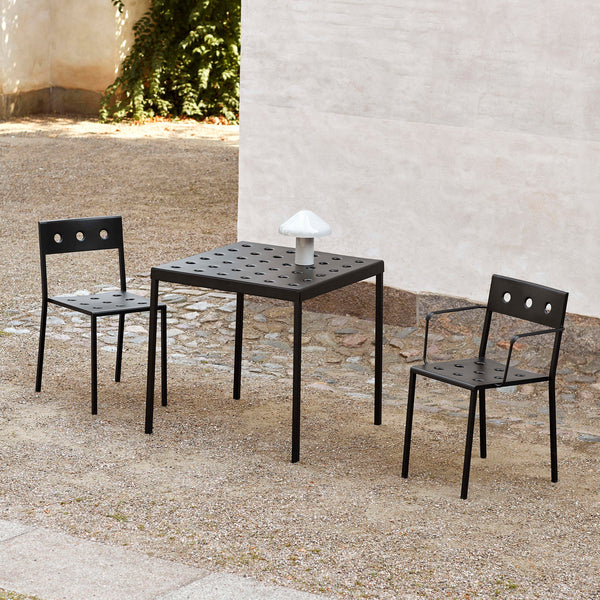 Mesa de comedor Balcony · HAY · ambiente