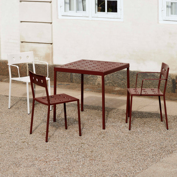 Mesa de comedor Balcony · HAY · ambiente