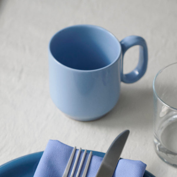 Taza con asa Barro · HAY · ambiente