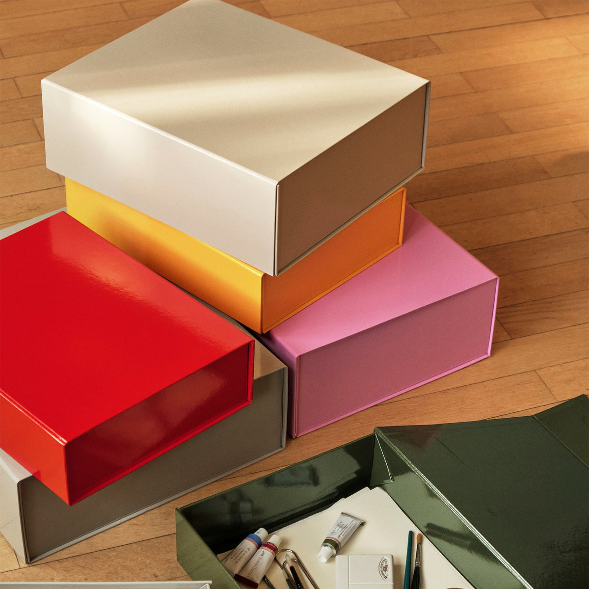 Caja magnética Colour Storage · HAY · ambiente