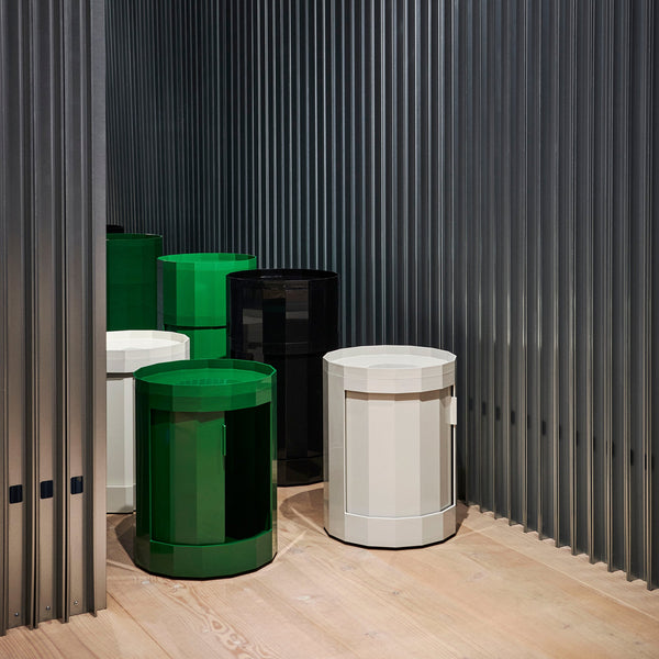 Mueble auxiliar Facet · HAY · ambiente