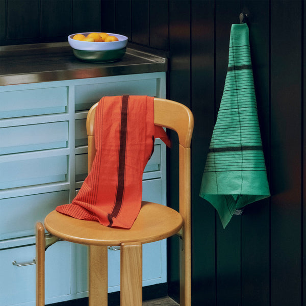 Paño de cocina Linear · HAY · ambiente