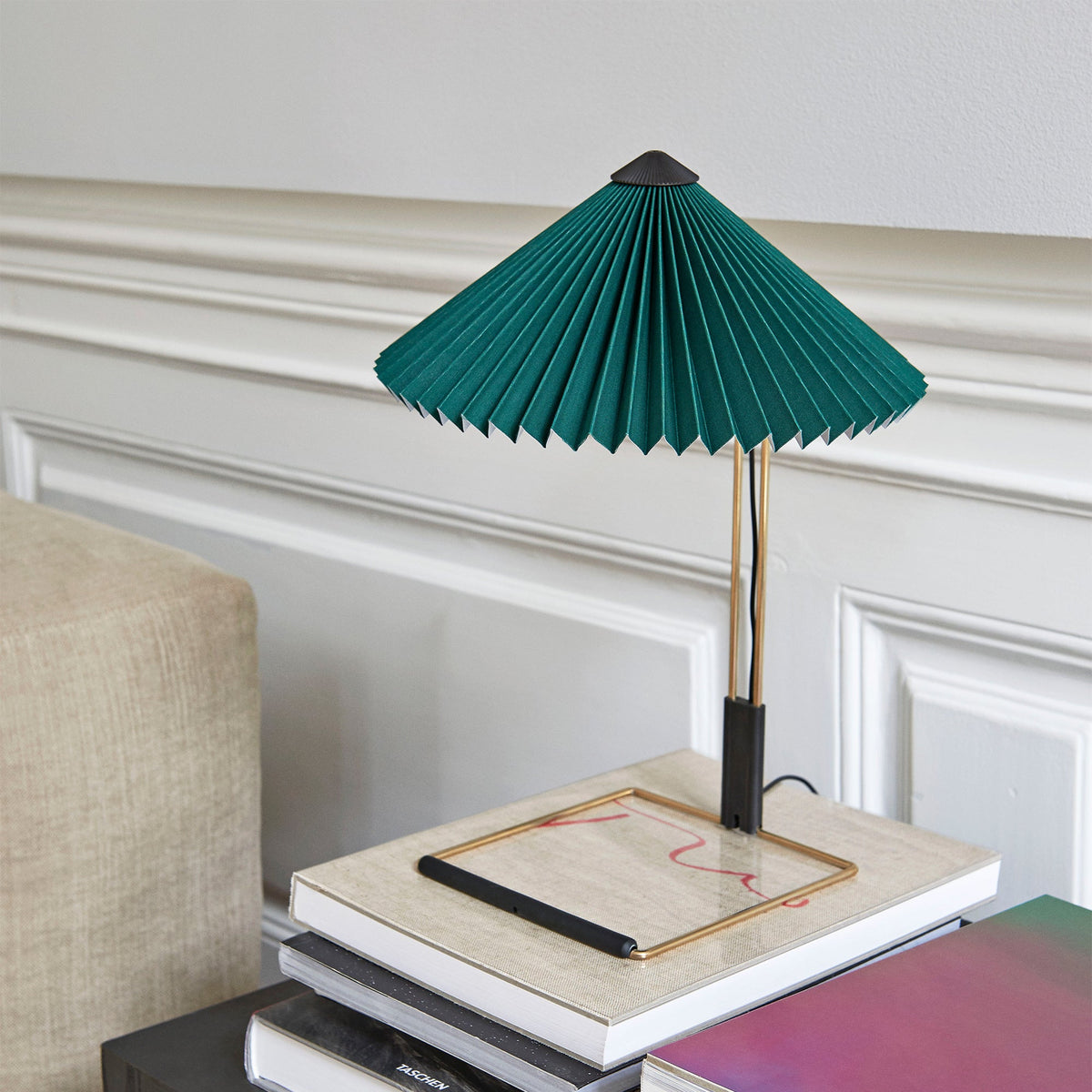 Lámpara de mesa LED Matin · HAY · ambiente