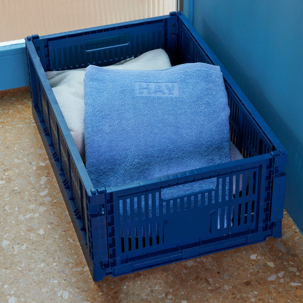Toalla de baño Mono · HAY · ambiente