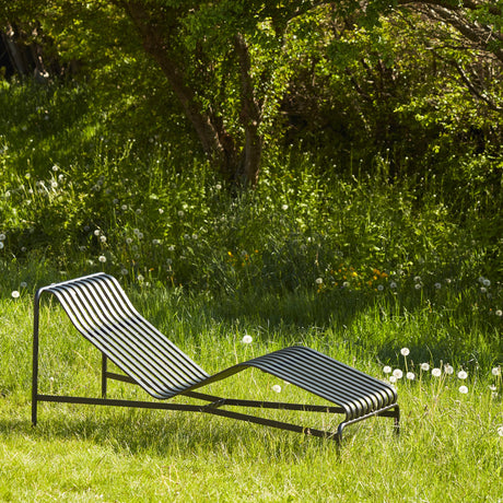 Tumbona Palissade Chaise Longue · HAY · ambiente
