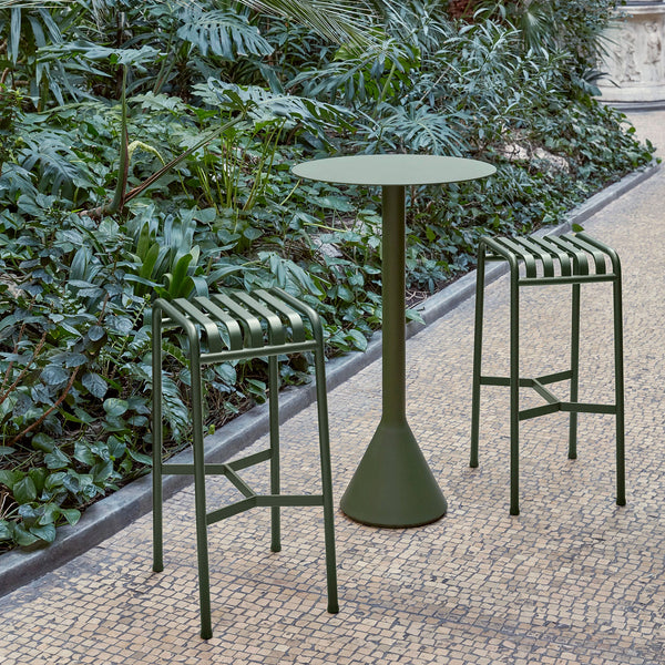 Taburete alto Palissade · HAY · ambiente